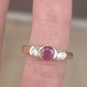 Alternative view of 14k 4.1g ruby and diamond half bezel ring- sz5.25