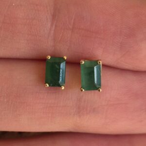 Alternative view of 14k 0.9g emerald earrings