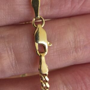 Alternative view of 14k 16.2g cuban link chain- 22"