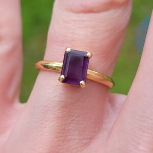 18k 3.1g amethyst ring-sz5.5