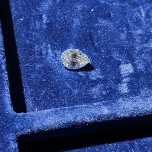 #14 0.96ct GIA Pear L VS1