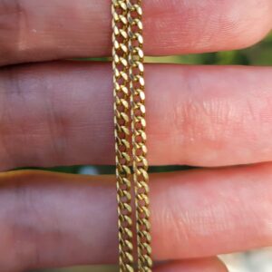 Alternative view of 18k 11.3g cuban link chain- 22"