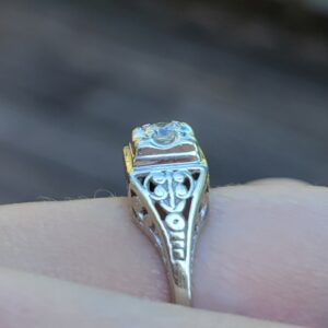Alternative view of 14k 3.0g white gold antique-style diamond ring- sz6.75