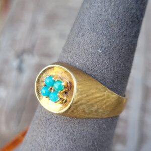 Alternative view of 18k 5.3g turquoise signet ring- sz5.75