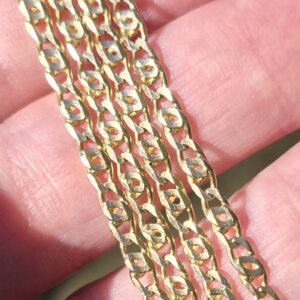 Alternative view of 14k 11.8g unique link mariner chain- 22"