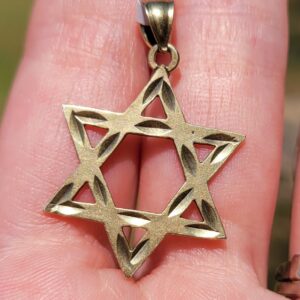 10k 2.4g Star of David charm