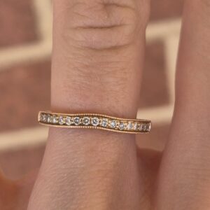 14k 2.8g rose gold band with diamonds- sz6.5
