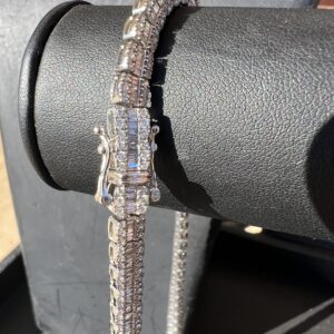 Alternative view of 10k 31.9g White Gold Tennis Necklace w/Diamonds 18”