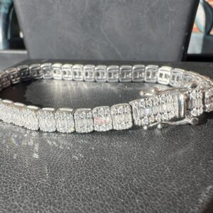 10k 12.5g White Gold Tennis Diamond Bracelet 7”