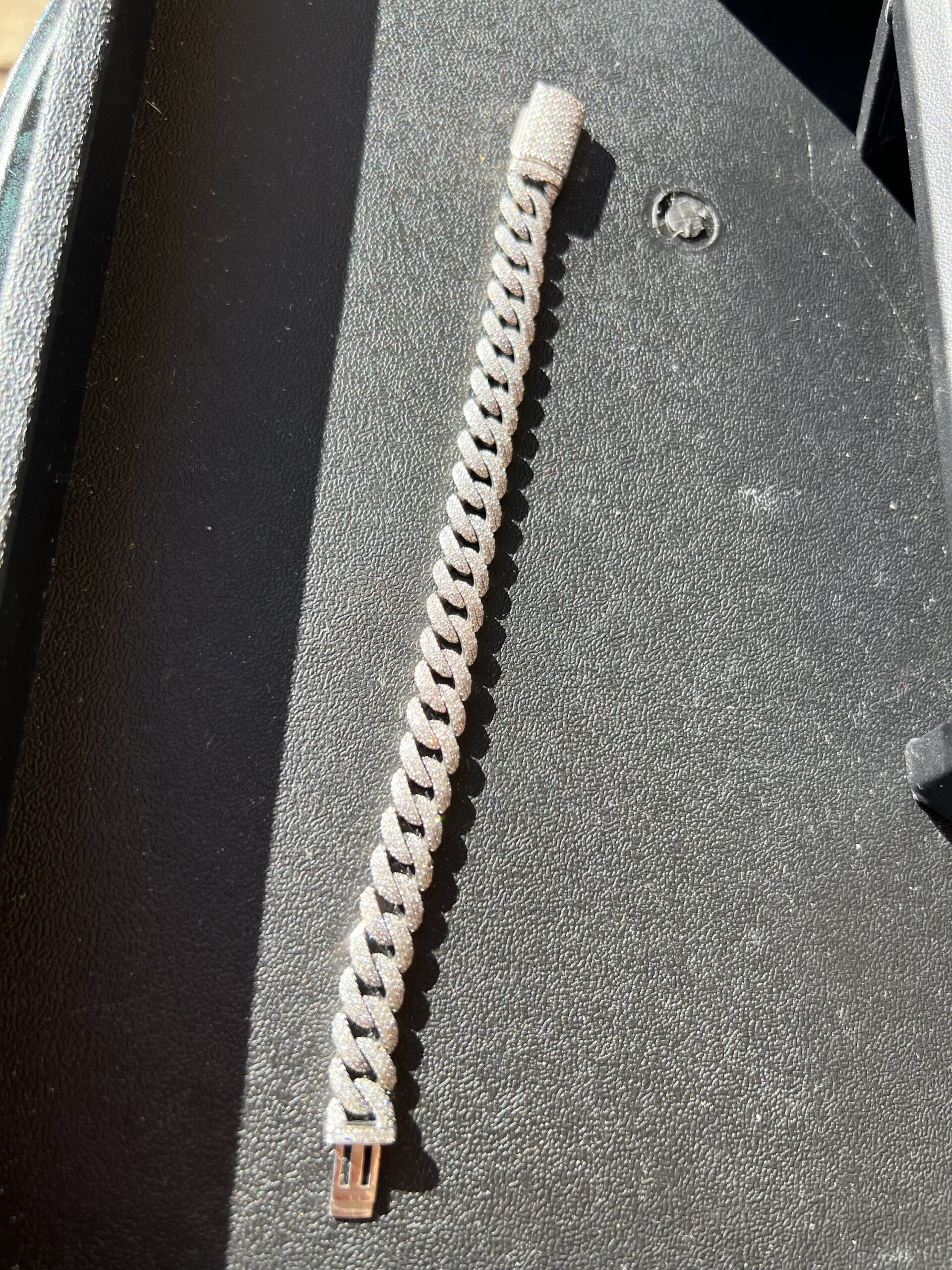 10k 36.4g White Gold w/Diamonds Cuban Bracelet 7” - Image 4