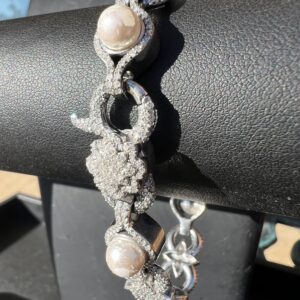 Alternative view of 10k 28.3g White Gold & Pearl Diamond Bracelet 7”