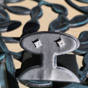 14k 0.9ct Princess Studs 1.5tcw