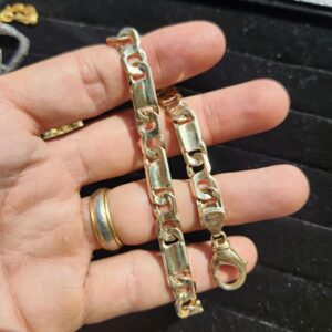 14k 36.6g Gold Figaro Style Bracelet 9”