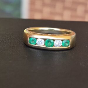 14k 4.6g emerald and diamond square ring- sz6.25