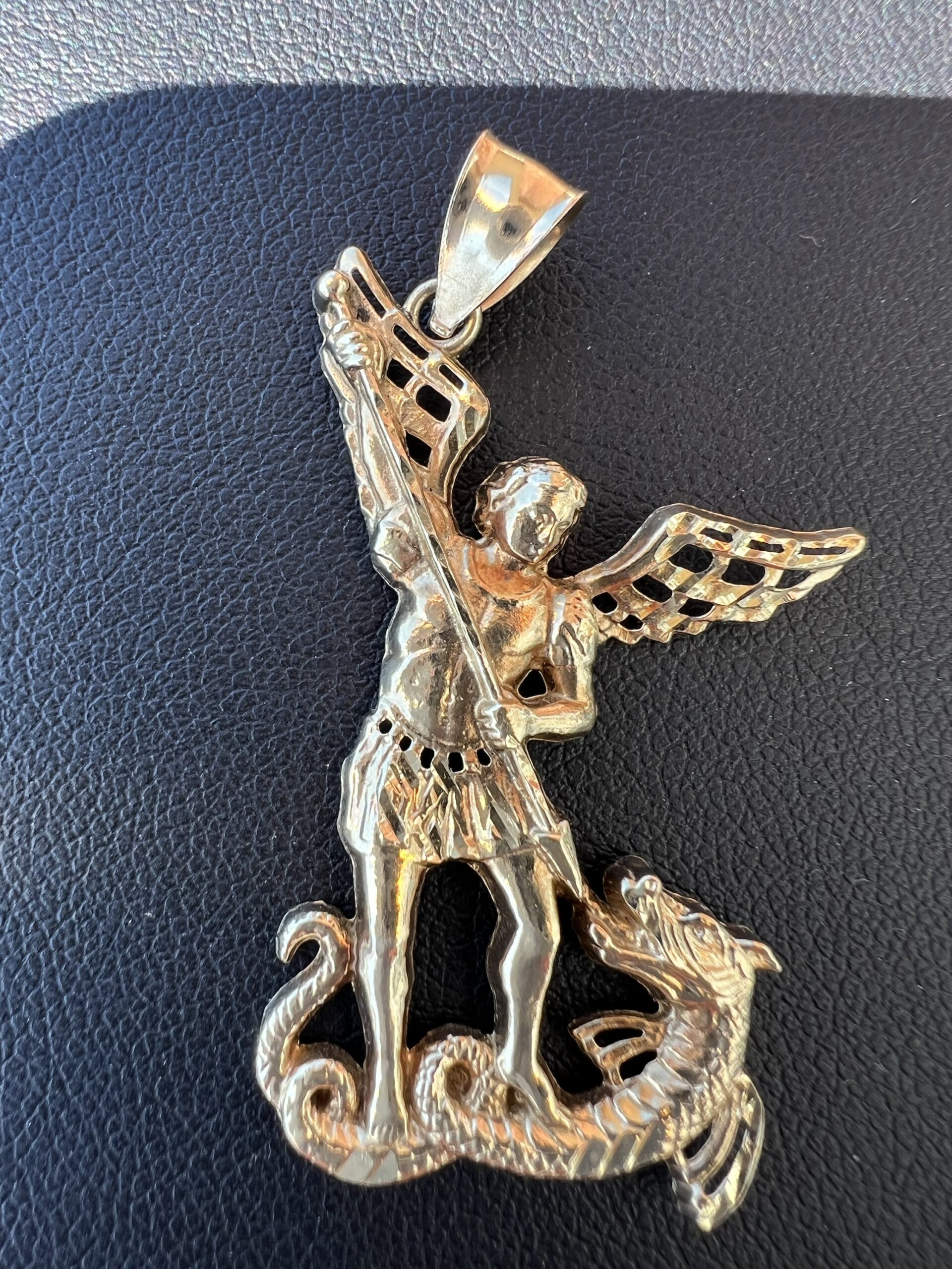 10k 2.8g Gold Michael Archangel Pendant Charm