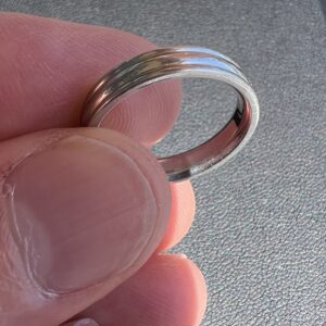 Alternative view of Platinum 7.8g Ring Sz 6.75