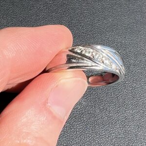 Alternative view of Platinum 20.8g Ring with 0.25ct Diamonds Sz 12.5