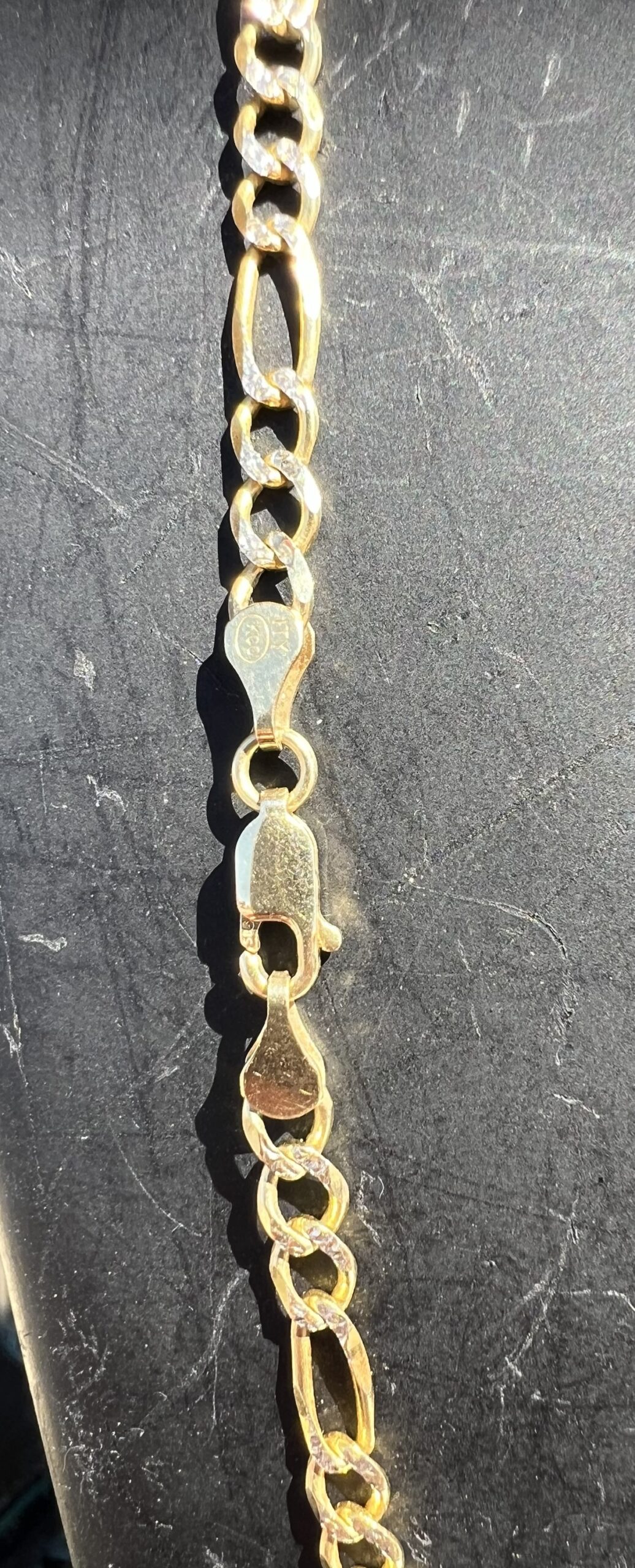 14k 12.2g Gold Two Tone Figaro Chain 22” - Image 4