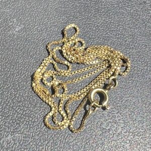 Alternative view of 18k 2.5g Gold Box Link Chain 19”