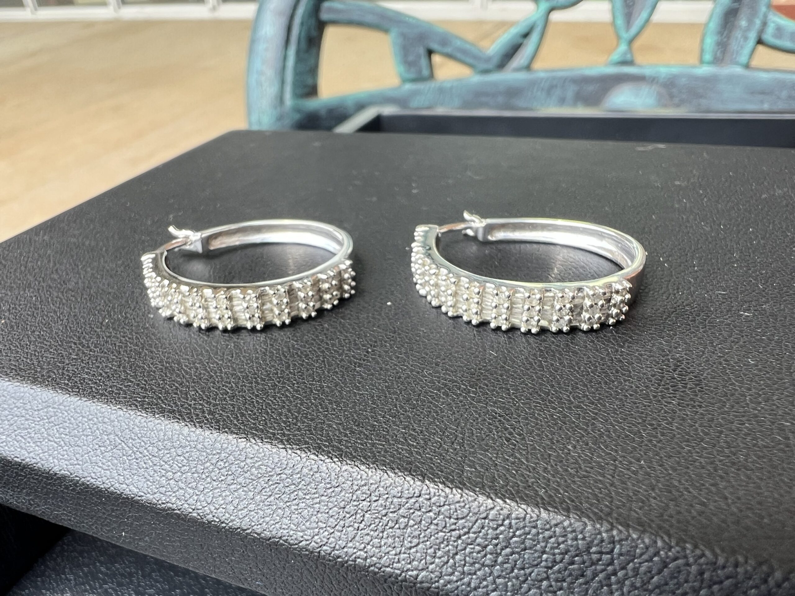 14k 6.2g White Gold Hoops w/Diamonds
