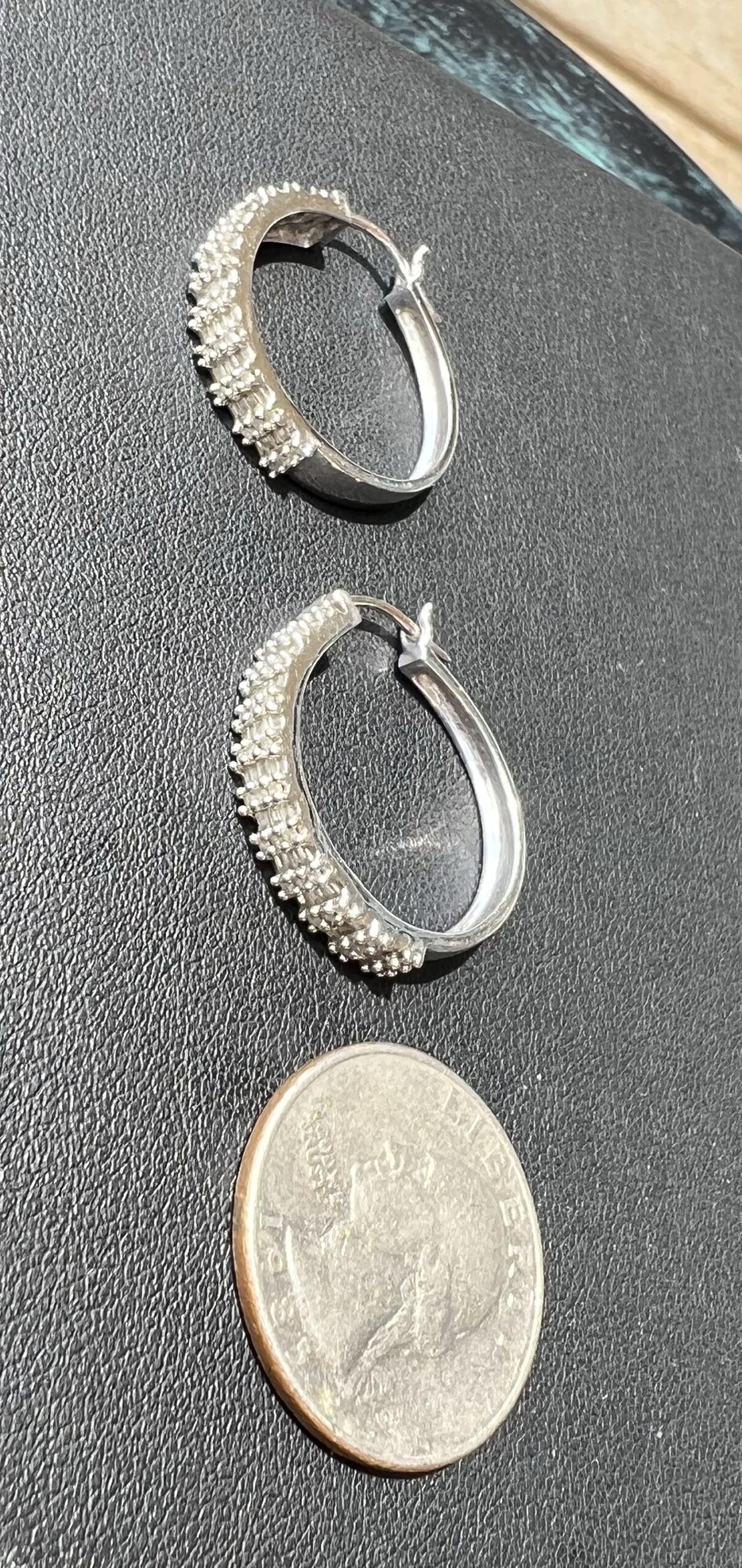 14k 6.2g White Gold Hoops w/Diamonds - Image 3