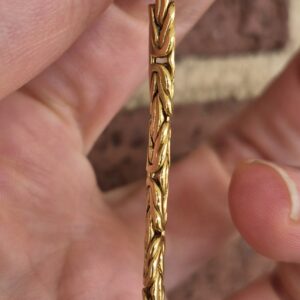 Alternative view of 14k 9.7g flat byzantine bracelet- 7.5"