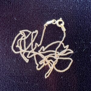 Alternative view of 10k 1.1g Gold Cuban Chain 18”