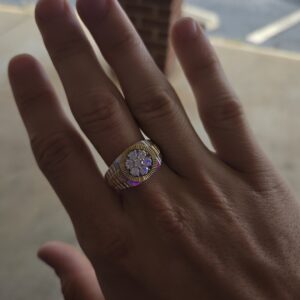 Alternative view of 10k 11.4g Junilee Style Cluster Diamond Ring Sz 13.75