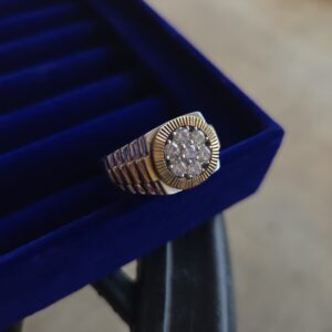 10k 11.4g Junilee Style Cluster Diamond Ring Sz 13.75