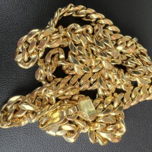 Alternative view of 10k 27.1g Gold Cuban Chain 22”