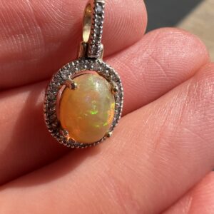 Alternative view of 14k 2.3g Gold Diamond Pendant