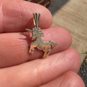 14k 0.7g Gold Unicorn Charm
