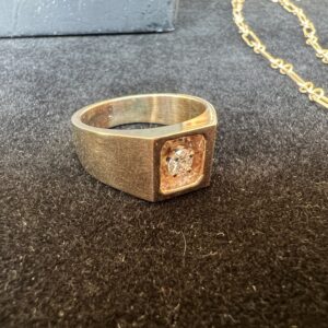 10k 9.4g Gold Ring w/Diamond 0.21 Tcw
