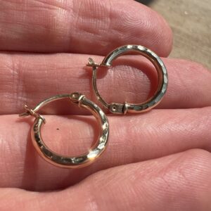 10k 1.4g Gold Ring Hoop Earrings