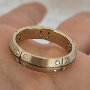 Alternative view of 18k 6.4g White Gold and diamond Tiffany & Co band- sz7.5