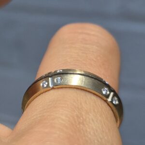 18k 6.4g White Gold and diamond Tiffany & Co band- sz7.5 - Image 8