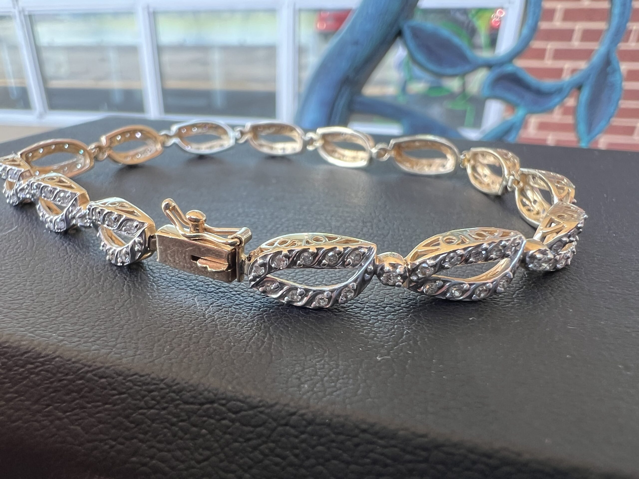 14k 8g Gold Oval & Diamond Bracelet 7” - Image 3