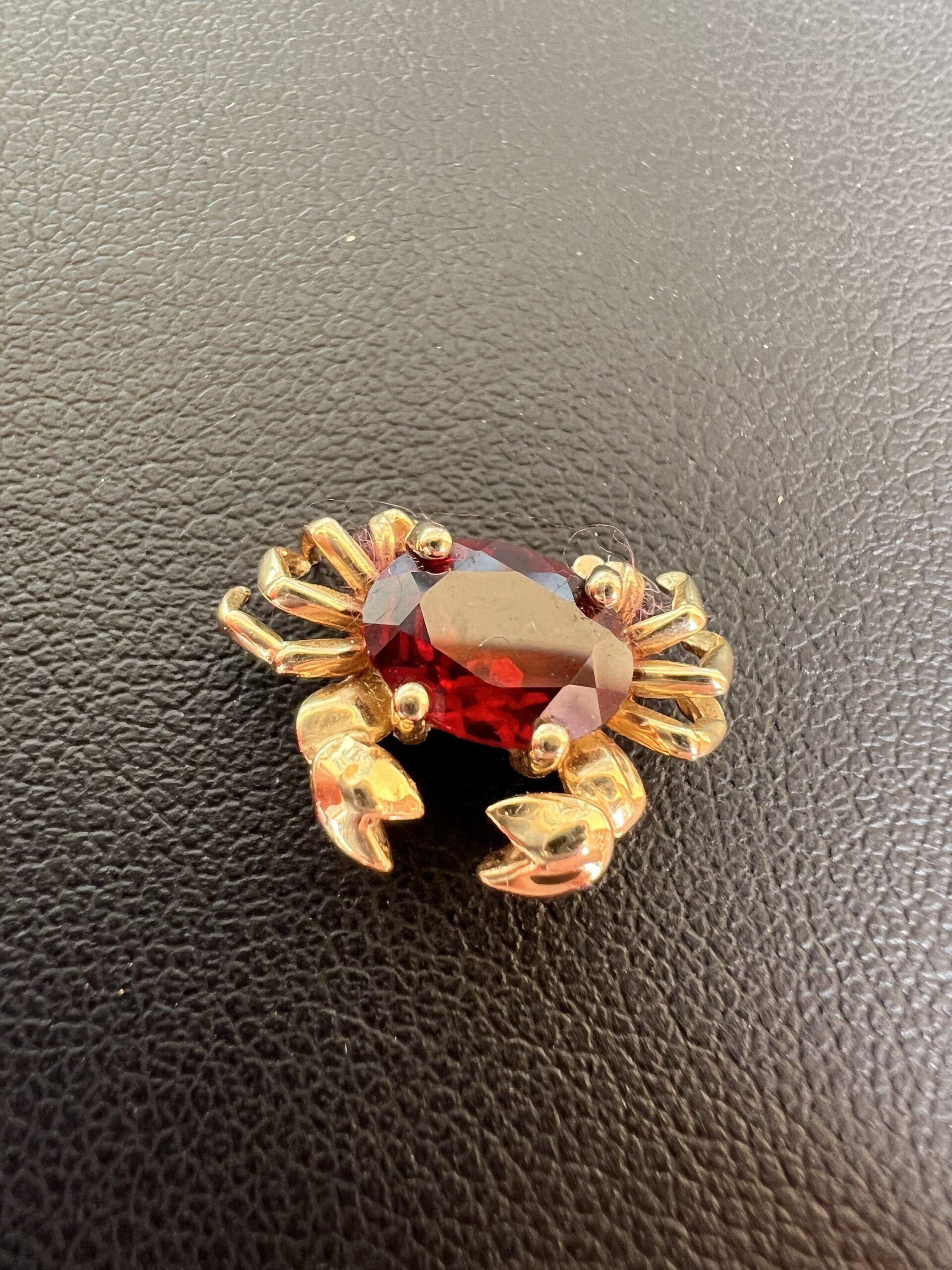 14k 1.4g Gold Crab Charm
