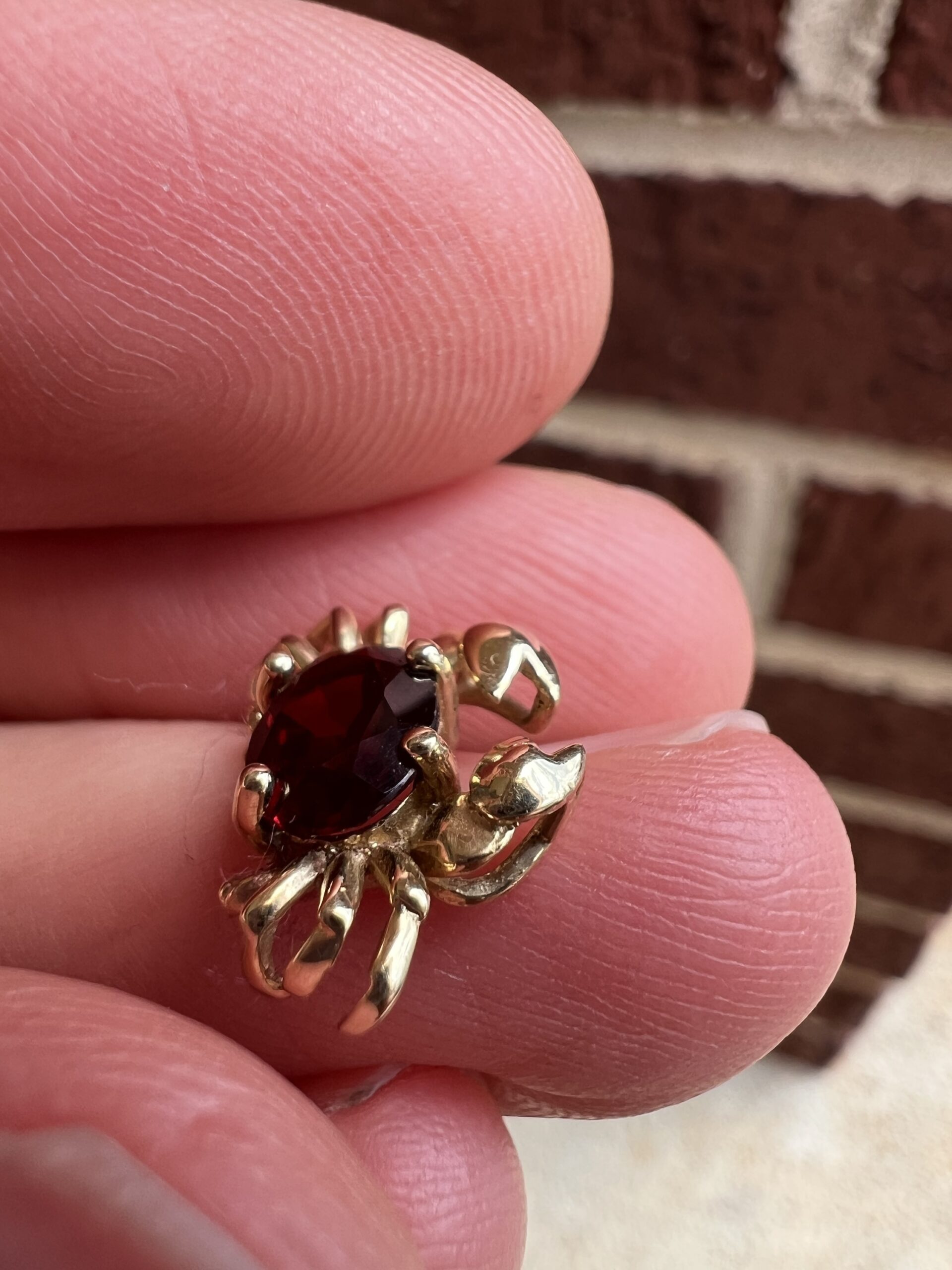 14k 1.4g Gold Crab Charm - Image 4