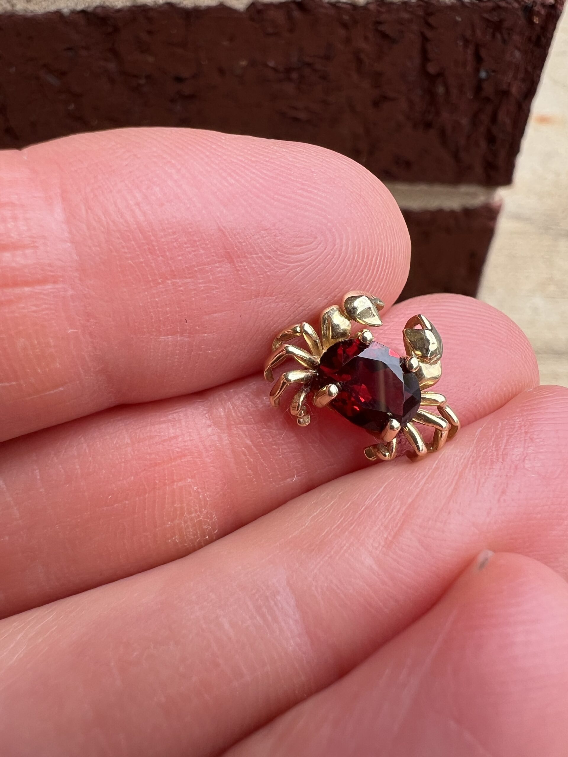 14k 1.4g Gold Crab Charm - Image 5