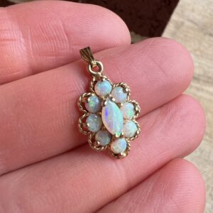 14k 1.9g Gold 9 Stone Charm