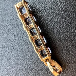 9k 1.7g Gold Precious Stone Charm - Image 4