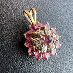 10k 1.3g Gold & Gemstone Charm
