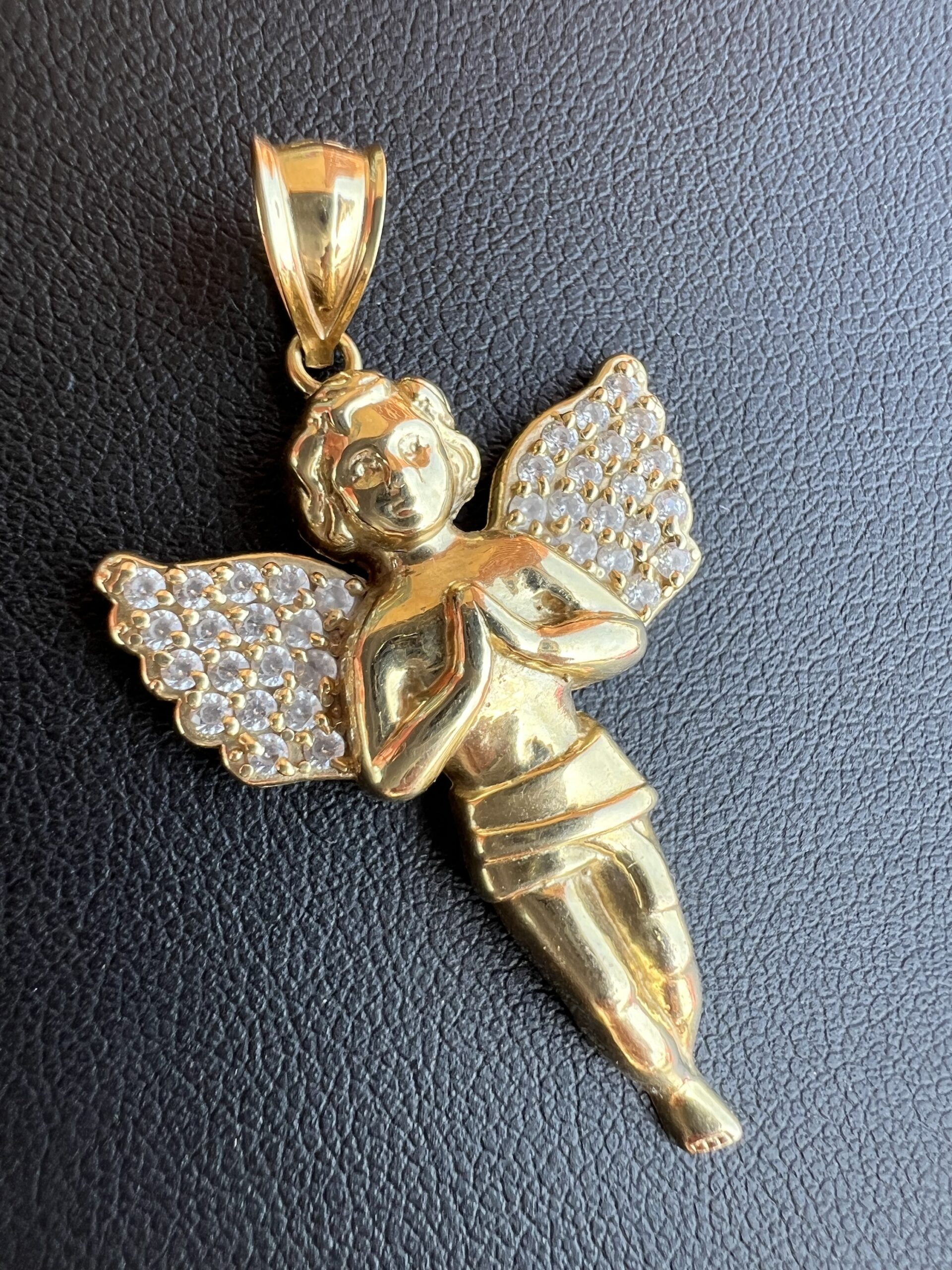 10k 3.9g Gold Angel Pendant