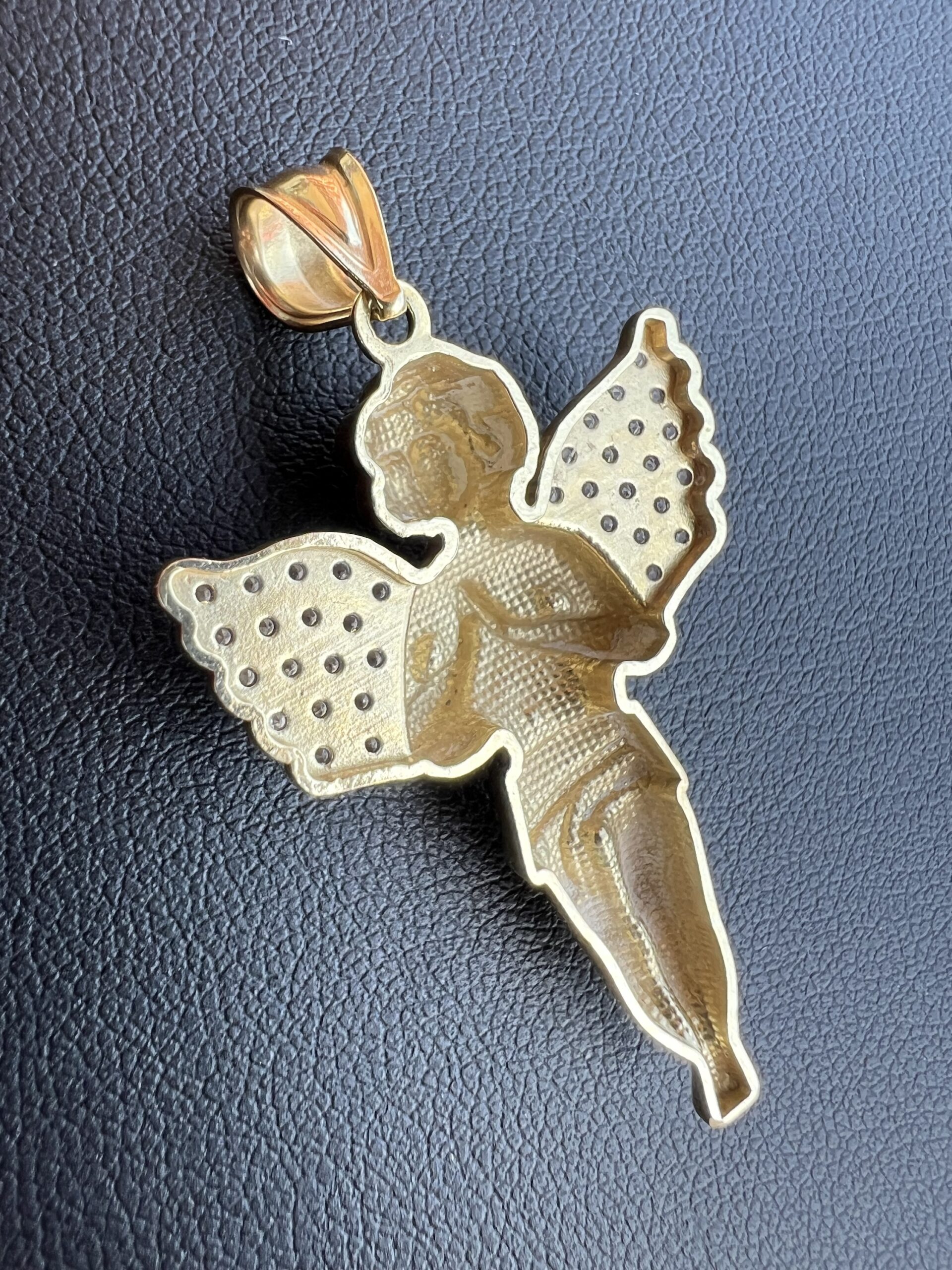 10k 3.9g Gold Angel Pendant - Image 4
