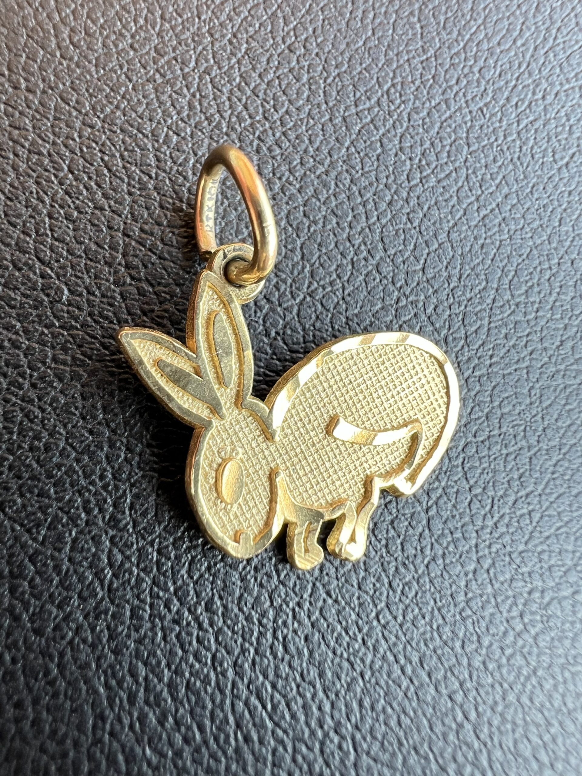 10k 0.6g Gold Rabbit