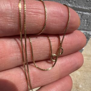 18k 1.9g Gold Box Chain 17” - Image 6
