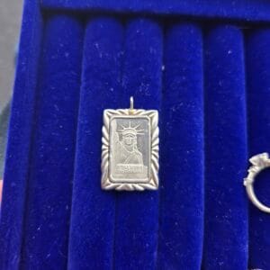 PLAT 8.4g Bezel and Bar Charm - Image 5