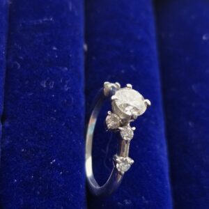 Alternative view of Plat 4.1g VS 1/2ct Diamont Ring Sz 4.25