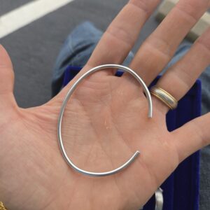 100% Platinum 26.0g Solid Bangle - Image 5